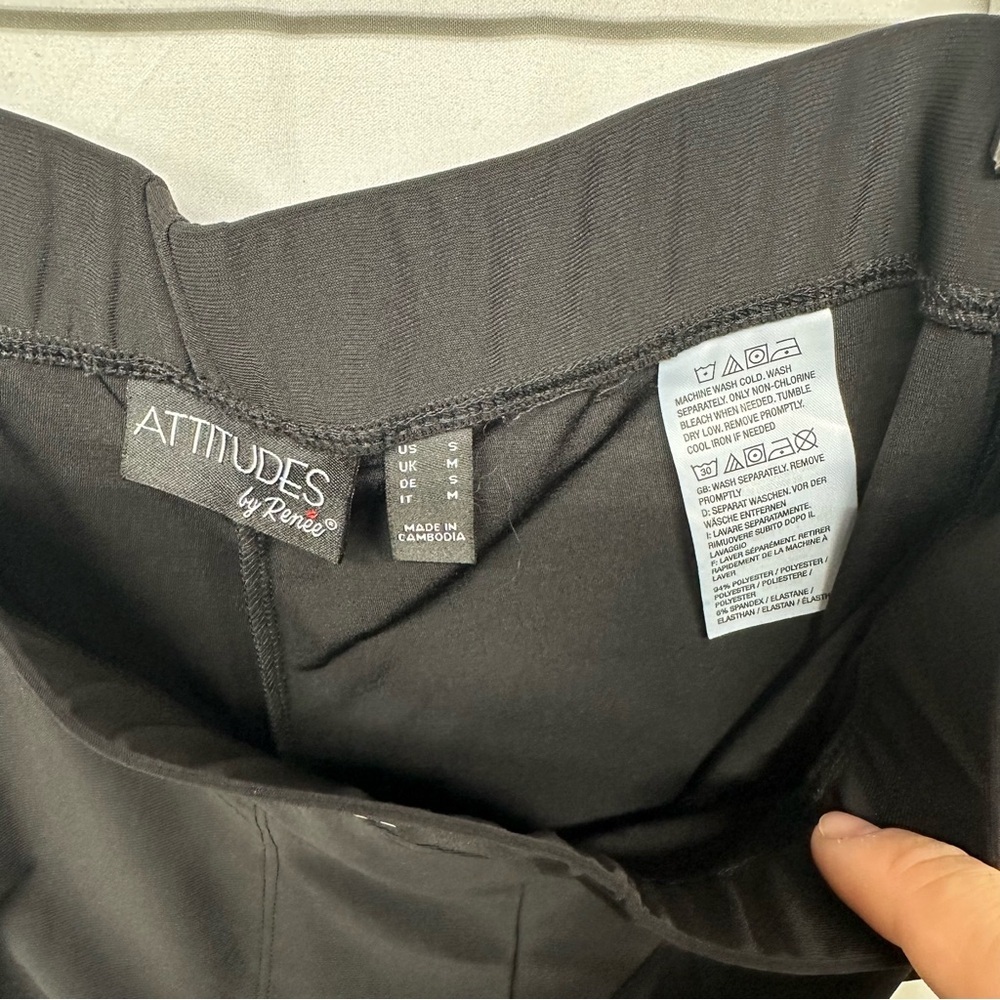 Attitudes by Renee Cargo Pull On Pants Small Black Stretch Pockets - Picture 5 of 9